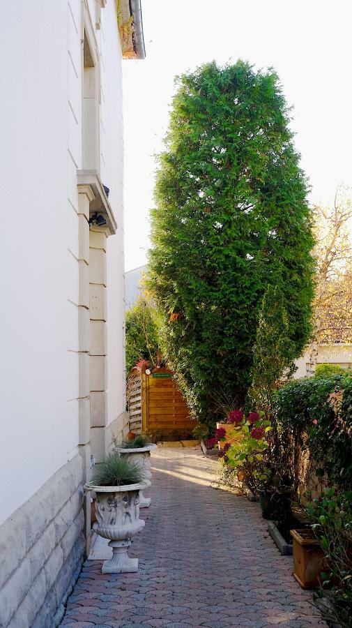 Au 31 Hotell Forbach Exteriör bild
